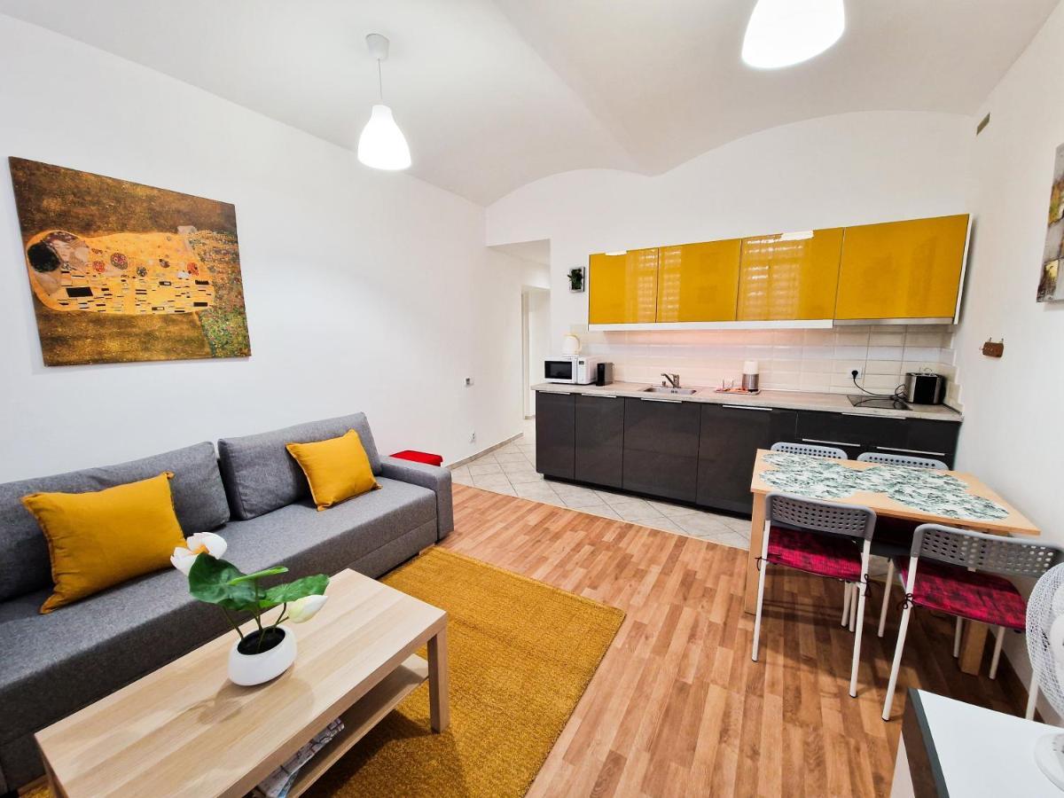 Ground Floor Apartment Praag Buitenkant foto
